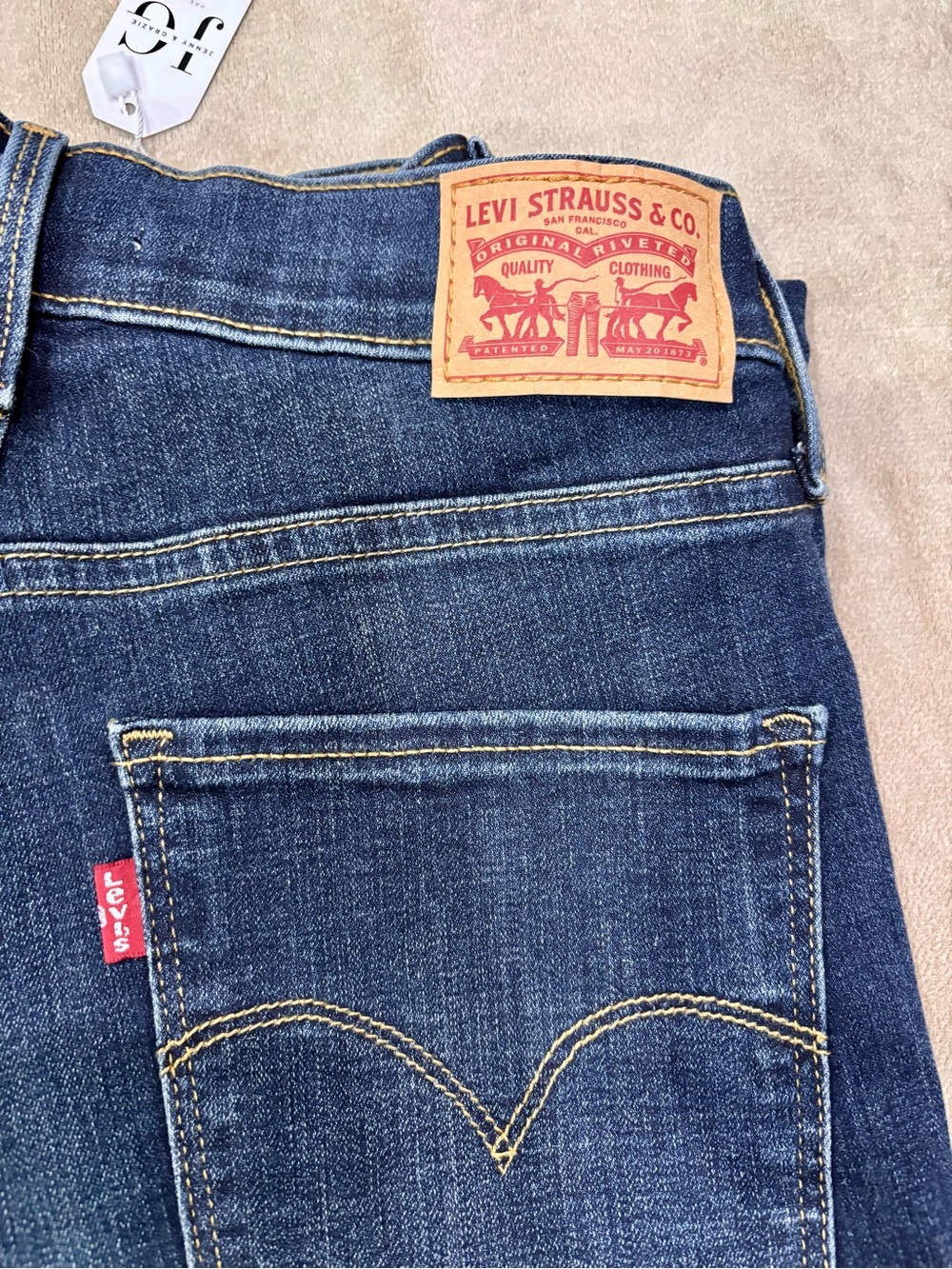 Y2K - Levi's Women's Dark Blue Straight Leg Jeans with Signature Back Pocket